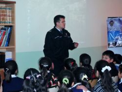 Polis Amcadan Ümit Çiçeklerine Öğüt