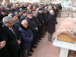 Başkan Dalbudak'ın Ağabeyi Toprağa Verildi