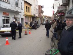 Hızını Alamayan Otomobil Bilgisayar Dükkanına Girdi