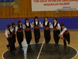 Halk Oyunları Yarışması Çekişmeli Geçti