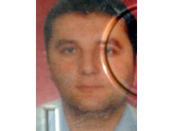 Minibüste Başından Vurulmuş Halde Bulundu