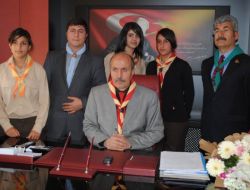Öğrenciler, Kendine Öz Güven Ve Takım Ruhu Başarısını İzcilikle Öğreniyor