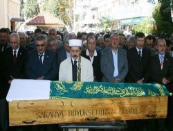 Mehmet Ağar ve Korkut Eken, Sakarya'da Cenaze Törenine Katıldı!
