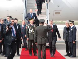 Cumhurbaşkanı Gül Adana'dan Tarsus'a Hareket Etti