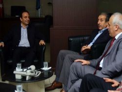 Bakan Eker'den Dtp'li Baydemir'e Bayram Ziyareti