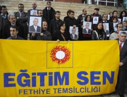 Öğretmenler Kayıp Arkadaşları İçin Bir Araya Geldi