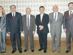 TÜRKİYE’NİN 2013 YILI HEDEFİ 300 BİN JAPON TURİST