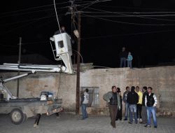 Kopan Elektrik Hatları Tehlike Saçıyor