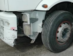 Lpg Tankeri Pikaba Çarptı: 2 Yaralı!