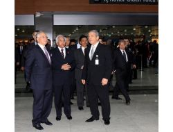Malezya Başbakanı Sabiha Gökçen’i İnceledi
