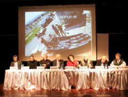 'İnsanlık Anıtı' Panelde Masaya Yatırıldı