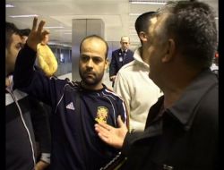 Libya'dan Tahliye Uçağıyla Gelenler: "Havalimanında Polisler Paramızı Gasp Etti!"