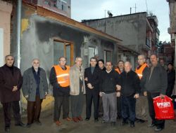 Hayırseverler, Yoksul Ailenin Yanan Evini Sıfırdan Yaptı