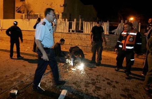 İsrail uçakları Gazze’ye saldırdı!