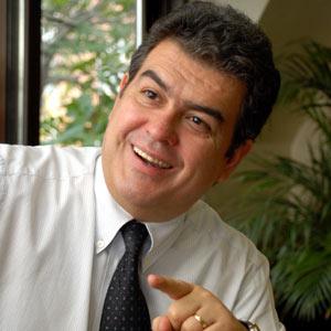 Süheyl Batum’dan Tekel’in İçki Kısmını 900 Milyona Alana ‘ENAYİ’ Benzetmesi