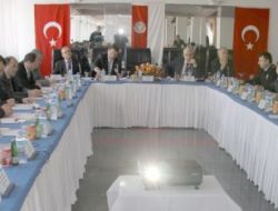 Emniyet, Bölge Toplantılarıyla Hizmet Çıtasını Yükseltiyor