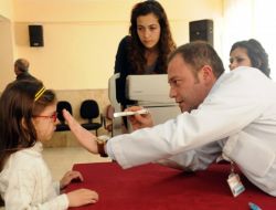 Antalya’da İlköğretim Öğrencilerine Göz Sağlığı Taraması