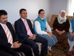 'Madalyalı Kahraman Şehir Yarışması'nın Birincisi Ayşenur Öksüm’ü Protokol Evinde Tebrik Etti
