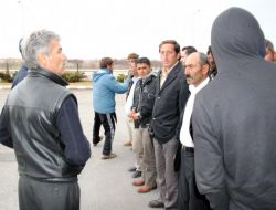 Libya'dan Gelen Bir Grup İşçi Afyonkarahisar'da Mahsur Kaldı