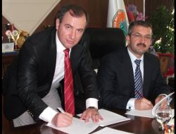 Tosmur Belediyesi'nin 23 İşçisi Sendikalı Oldu