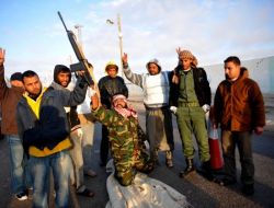 Libya’nın Doğusunda Kral İdris Bayrağı Dalgalanıyor