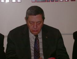 Mhp, Chp'nin 'Türkiyelilik' Üst Kimliği Tezini Eleştirdi