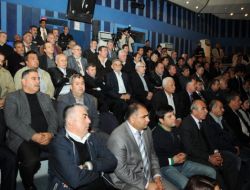 Antalya’da Minibüsçüler İle Halk Otobüsçüleri Birleşme Kararı Aldı