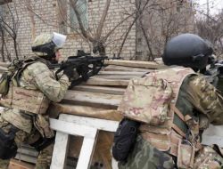 Kafkaslarda Militanlar Binalara Saldırdı