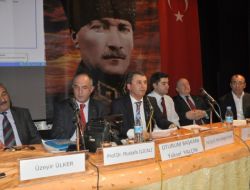'Kentleşmenin Yolunda Demiryolunun Önemi' Paneline Katılmayan Protokole Tepki