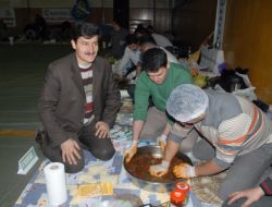 Öğretmenler Çiğ Köfte Yarışmasında Stres Attı