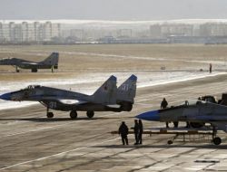 Askeri Jetleri 5 Dolara Sattı