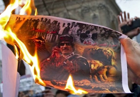 Libya'da Muhalifler Liderini Belirledi