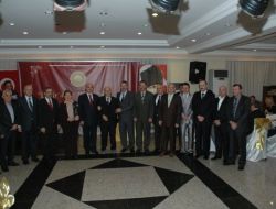 Kordelyalılar, Tarihe İz Bırakanları Ödüllendirdi