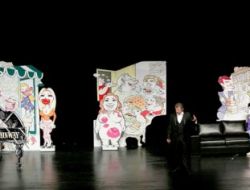 “dumanaltı Aşklar” Oyunu Küçükçekmece'de Sahnelendi