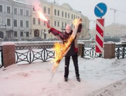 Moskova -Tokyo Arasında Bayrak Krizi Büyüyor: St.petersburg 'Ta Japonya Bayrağı Yakıldı