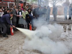 Bulanık Kız Meslek Lisesi'nde Yangın Tatbikatı Yapıldı