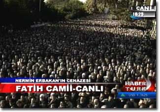 Erbakan'ın cenazesi Fatih Camii'nde..