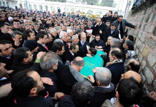 Erbakan Son Yolculuğunda..