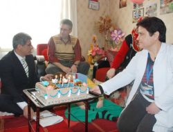 Evde Bakım Personeli, Engelli Kaya'yı Doğum Gününde Unutulmadı