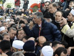 ERBAKAN SON YOLCULUĞUNA UĞURLANDI!