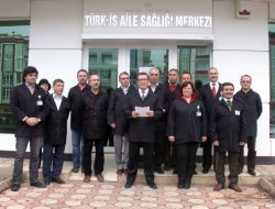 Aile Hekimlerinden Yönetmeliklere Siyah Önlüklü Tepki