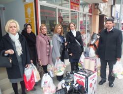 Ak Partili Hanımlar Kermes Geliriyle Muhtaçlara Yardım Etti