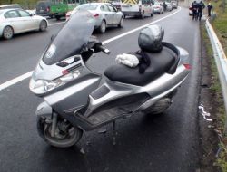 KORUMALARI KAZA YAPTI: 1 YARALI