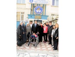 Toplanan Kapaklarla Tekerlekli Sandalye Sahibi Oldu
