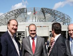 Bakan Özak, 2011 Üniversite Kış Oyunları Tesislerini Gezdi