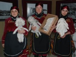 Lise Öğrencileri Organik Oyuncak Bebek Üretti