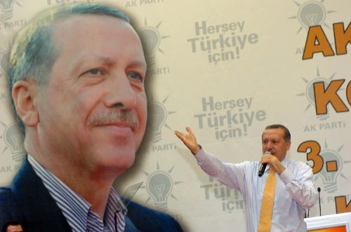 Başbakan Erdoğan: CHP iki hafta demokrat kalabildi!