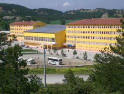Öğrencilerden Sigara İçen Babalarına Mektup