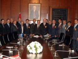 Ak Parti Manavgat Teşkilatı, Bölgeden Vekil Çıkarılması İçin Şahin’den Destek İstedi