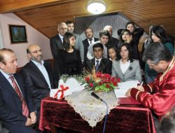 Umut Evi'nden Nikah Masasına